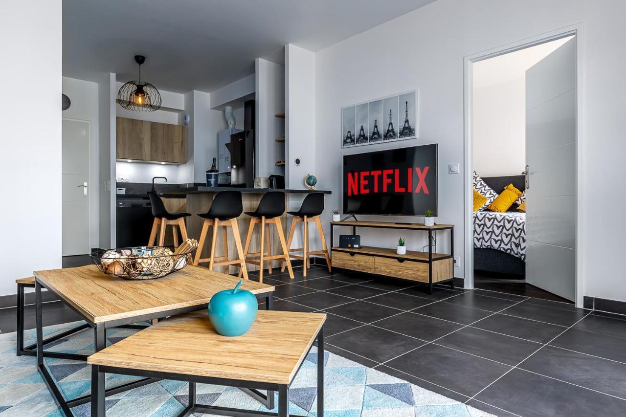 King Size Bed - Free Private Parking - Garden & Terrace - 14Min From Disneyland Ferrières-en-Brie Eksteriør billede