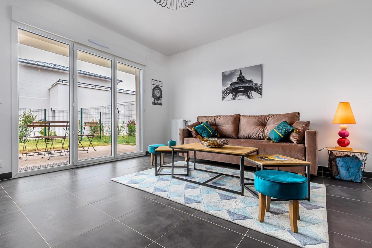King Size Bed - Free Private Parking - Garden & Terrace - 14Min From Disneyland Ferrières-en-Brie Eksteriør billede