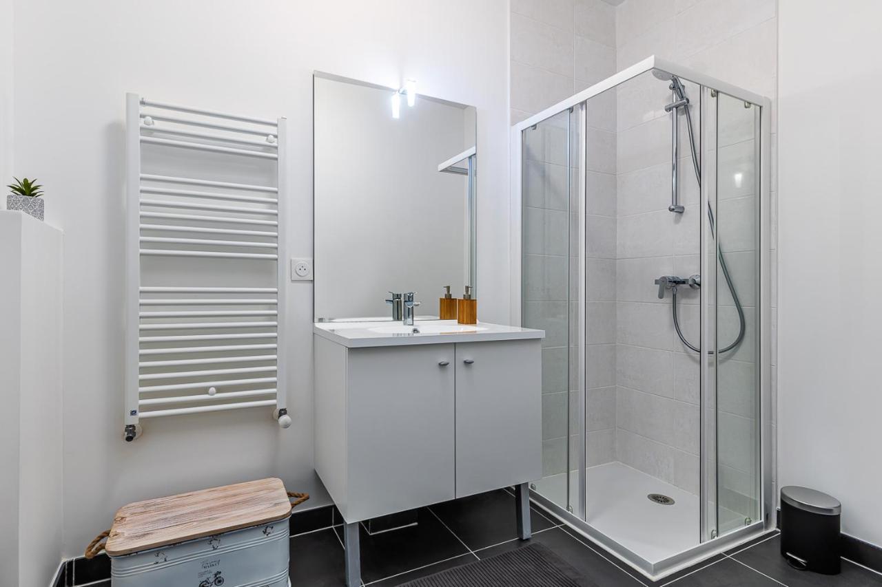King Size Bed - Free Private Parking - Garden & Terrace - 14Min From Disneyland Ferrières-en-Brie Eksteriør billede